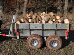Přívěs Dělník za malotraktor